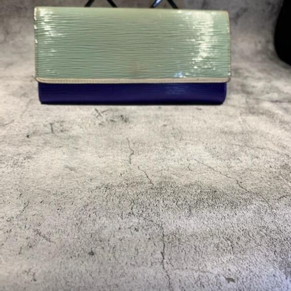 🔷️Louis Vuitton Wallet Electric Epi Flore Tricolor Amande Authentic - Picture 7 of 13